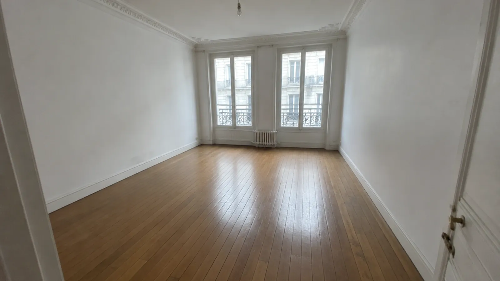 Appartement 5 pièces 121 m² à louer à Paris