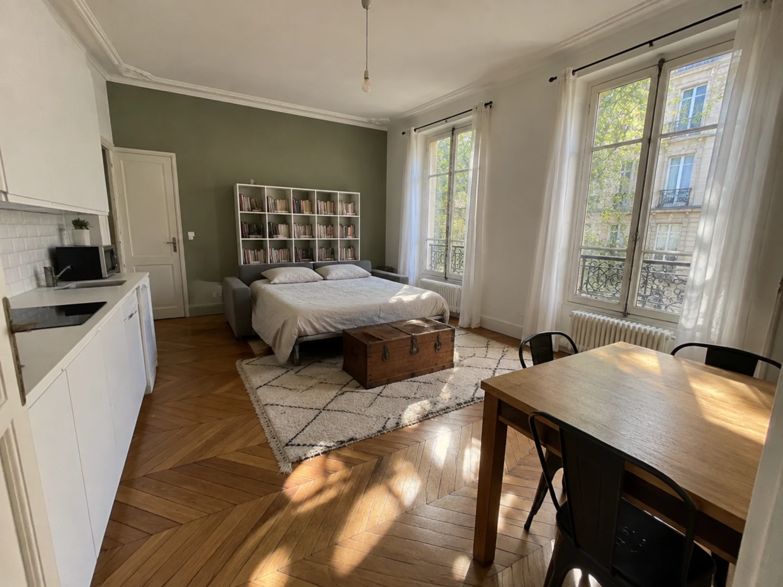 Appartement 1 pièce 27 m² meublé à louer à Bordeaux